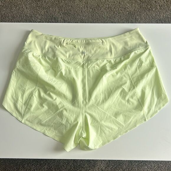 Athleta Women’s Run with It 3.5” Short Size 1X - Picture 7 of 7